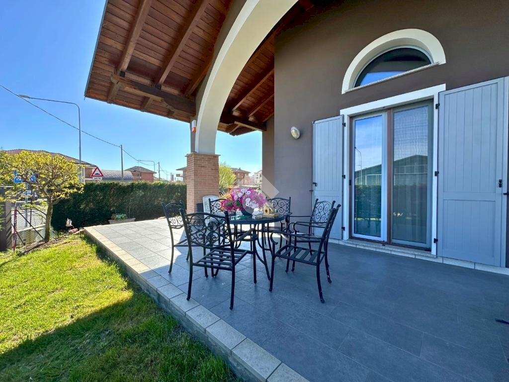 Villa Via Fratelli Cervi, Santhià - foto 2