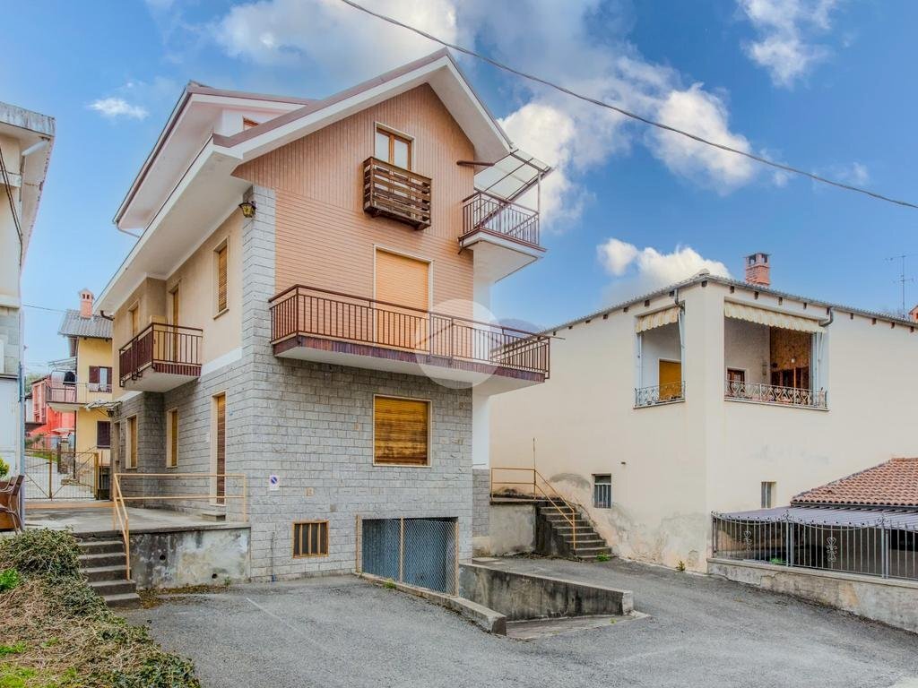 Casa indipendente Viale Italia 61, Coazze - foto 1
