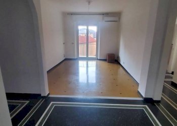 Trilocale Genova (zona San Martino) - foto 6