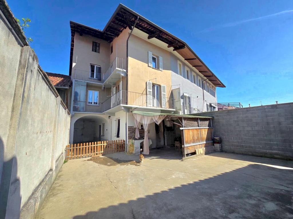 Casa indipendente Via Carlo Alberto, San Benigno Canavese - foto 1