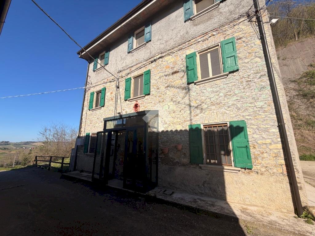 Casa indipendente Via Tiola, Valsamoggia (zona Modena Est) - foto 2