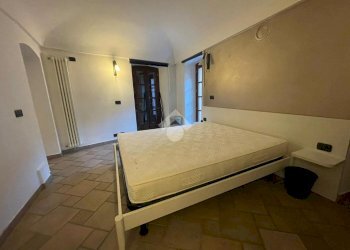 Three-room apartment Via Roma, Lanzo Torinese - photo 8