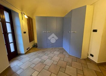 Three-room apartment Via Roma, Lanzo Torinese - photo 11