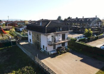 Villa Via San Francesco al Campo, Leini - foto 1