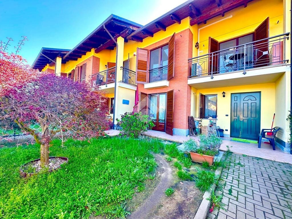 Villa a Schiera Corso italia, Robassomero - foto 1