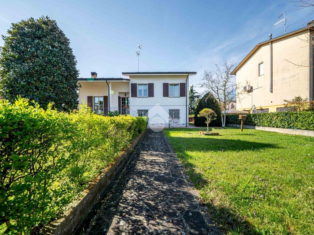 Villa Via John Fitz Gerarld Kennedy, Novellara - foto 2