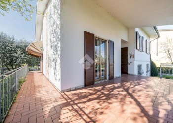 Villa Via John Fitz Gerarld Kennedy, Novellara - foto 6