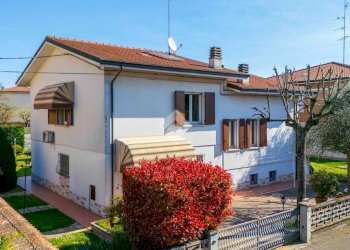 Villa Via John Fitz Gerarld Kennedy, Novellara - foto 37