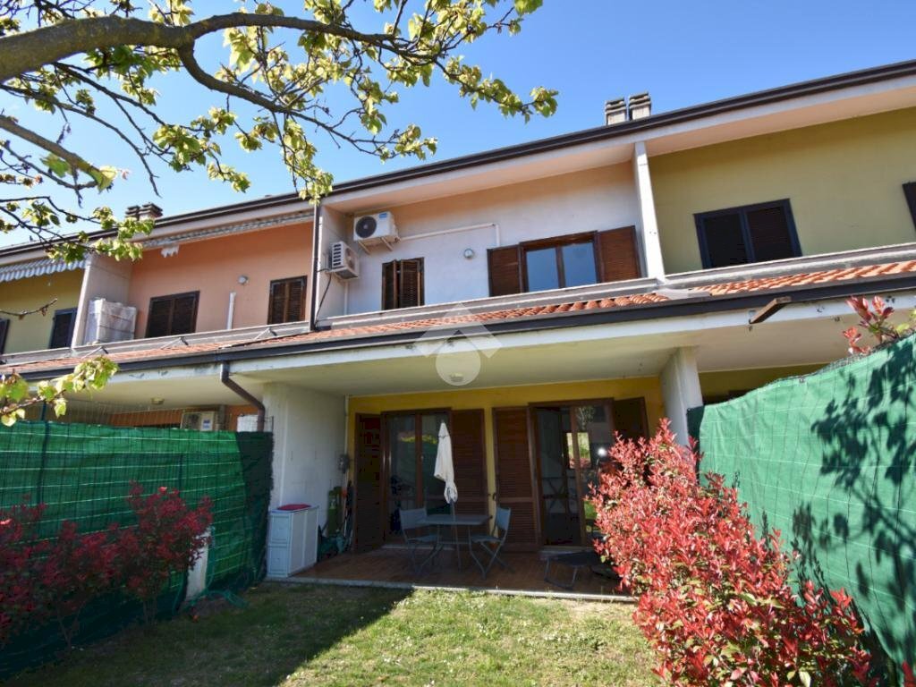 Villa a Schiera Via Don Mosetto, Ivrea - foto 2