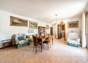 Three-room apartment Via Camillo Prampolini, Bibbiano - photo 7