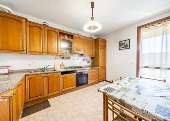 Three-room apartment Via Camillo Prampolini, Bibbiano - photo 10