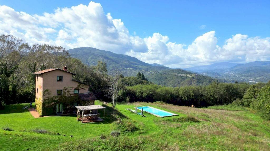Villa Castelnuovo di Garfagnana - photo 2