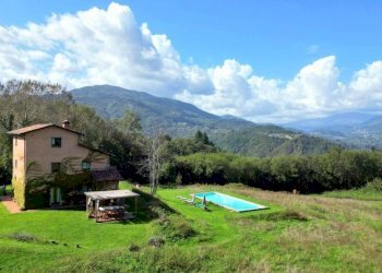Villa Castelnuovo di Garfagnana - photo 2