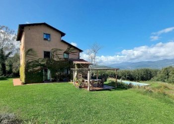 Villa Castelnuovo di Garfagnana - photo 9