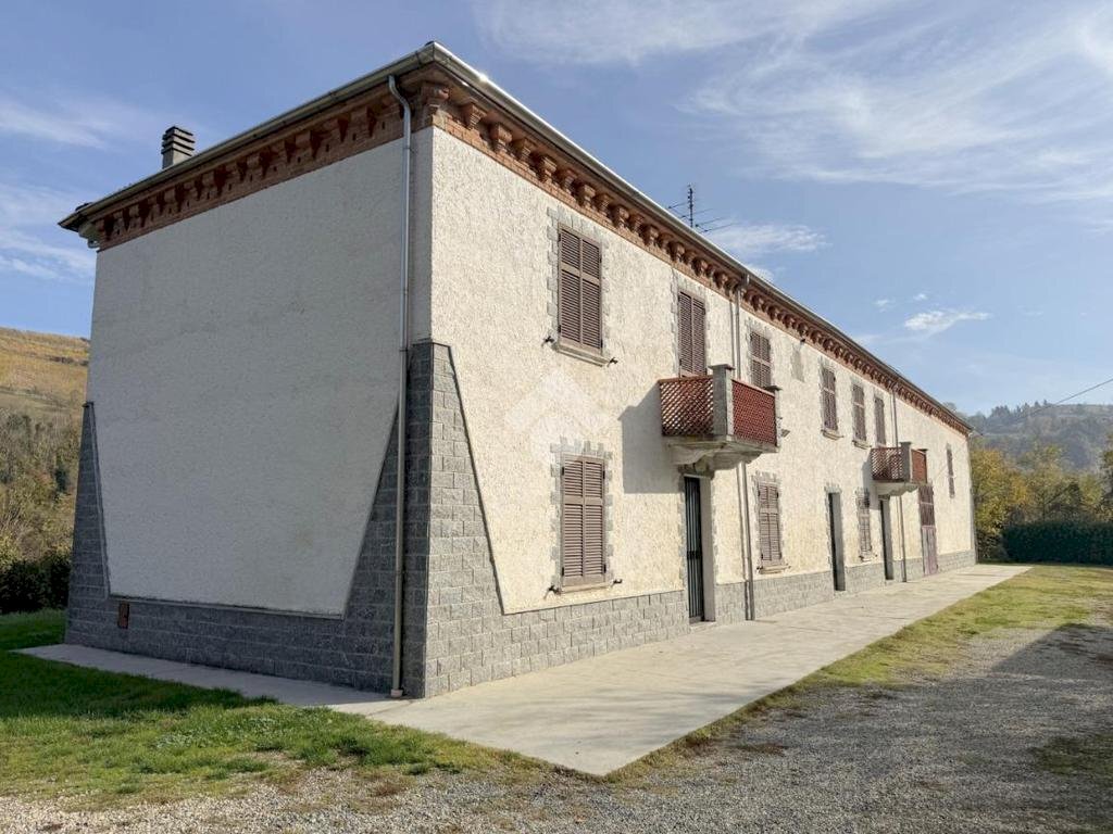 Casa indipendente Frazione Garbazzola, Calamandrana - foto 2