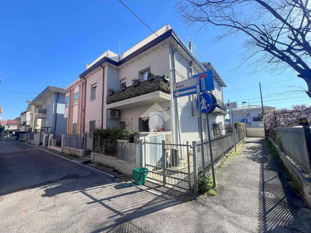 Trilocale Viale Anzio, Rimini - foto 1