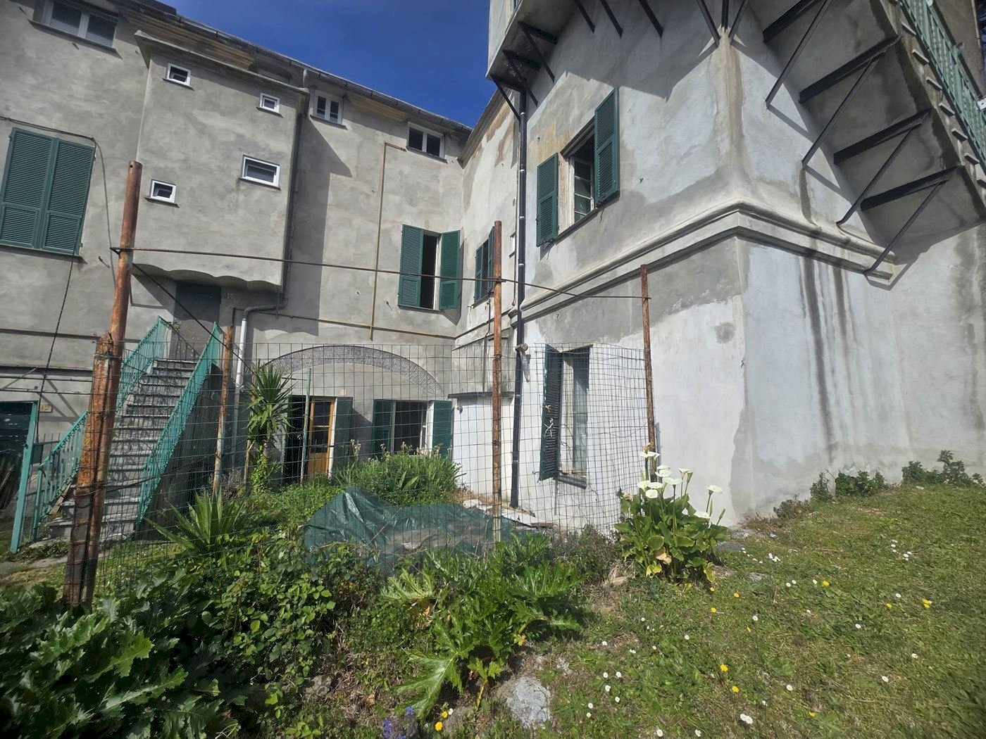 Trilocale VIA FRATELLI DI CORONATA, Genova (zona Sestri Ponente) - foto 1