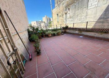 Foto 7 - Stabile - Palazzo via costadura
 
1, Lecce - foto 7