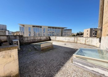 Foto 26 - Stabile - Palazzo via costadura
 
1, Lecce - foto 26