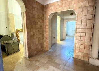 Foto 37 - Stabile - Palazzo via costadura
 
1, Lecce - foto 37