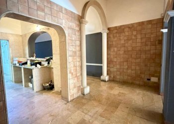 Foto 46 - Stabile - Palazzo via costadura
 
1, Lecce - foto 46