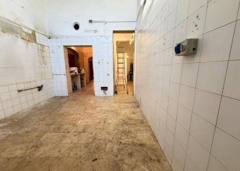 Foto 50 - Stabile - Palazzo via costadura
 
1, Lecce - foto 50