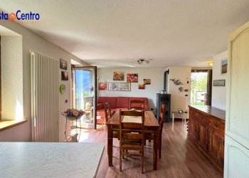 Foto 8 - Trilocale Frazione Goillaz Superiore
 
14, Saint-Denis - foto 8