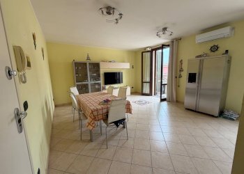 Foto 3 - Trilocale VIA TOGLIATTI
 
2, Calcinaia - foto 3