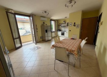 Foto 4 - Trilocale VIA TOGLIATTI
 
2, Calcinaia - foto 4