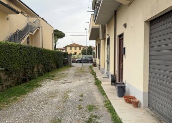 Foto 37 - Trilocale VIA TOGLIATTI
 
2, Calcinaia - foto 37