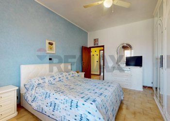 Camera / camera da letto - Three-room apartment via Alessandria
 
1, Rho - photo 13