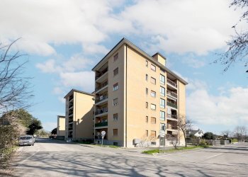 Edificio all\'aperto - Trilocale Via Giuseppe Verdi
 
16, Canonica d'Adda - foto 2