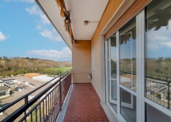 Balcone - Trilocale Via Giuseppe Verdi
 
16, Canonica d'Adda - foto 12