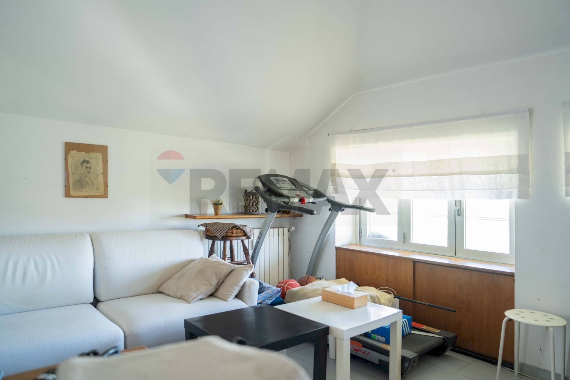 Soggiorno - Trilocale via Raffaello Sanzio
 
12, Lainate - foto 2