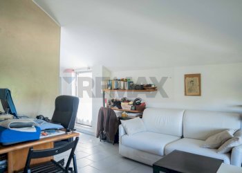 Sala da pranzo - Trilocale via Raffaello Sanzio
 
12, Lainate - foto 3