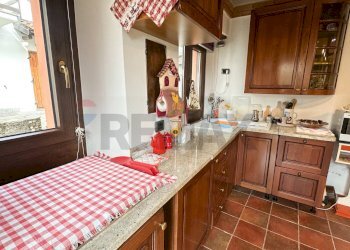 Cucina - Casa indipendente Arioli, Cittiglio - foto 8