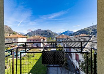 Balcone - Bilocale Via Bertolla
 
147, Porto Ceresio - foto 3