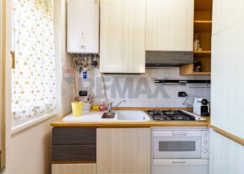 Cucina - Bilocale Via Bertolla
 
147, Porto Ceresio - foto 6