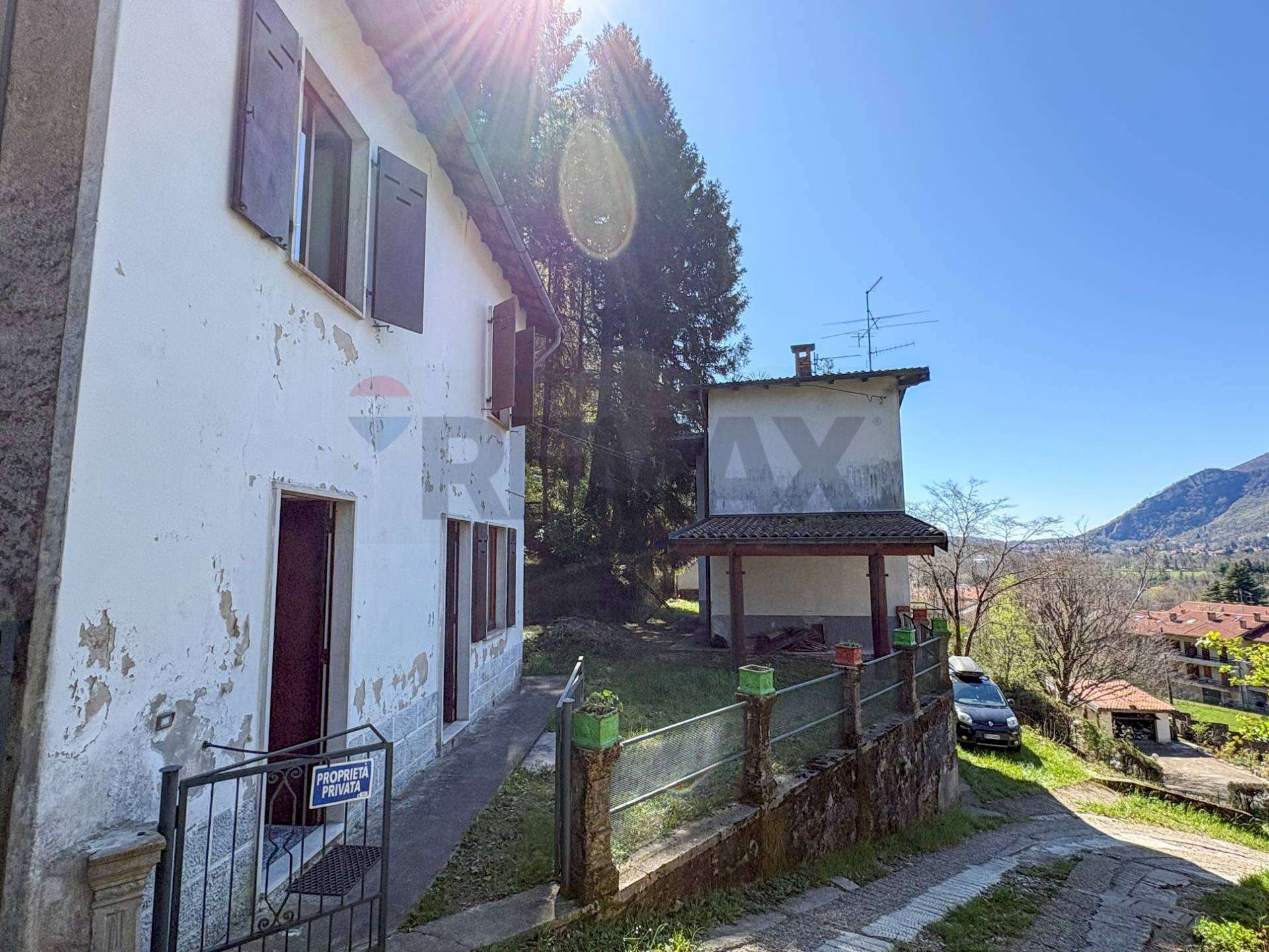 Casa all\'aperto - Casa indipendente Via Scerè
 
17, Besano - foto 3
