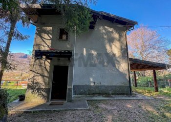 Casa all\'aperto - Casa indipendente Via Scerè
 
17, Besano - foto 5