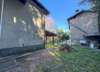 Casa all\'aperto - Casa indipendente Via Scerè
 
17, Besano - foto 7