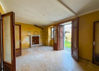 Stanza vuota - Casa indipendente Via Scerè
 
17, Besano - foto 9