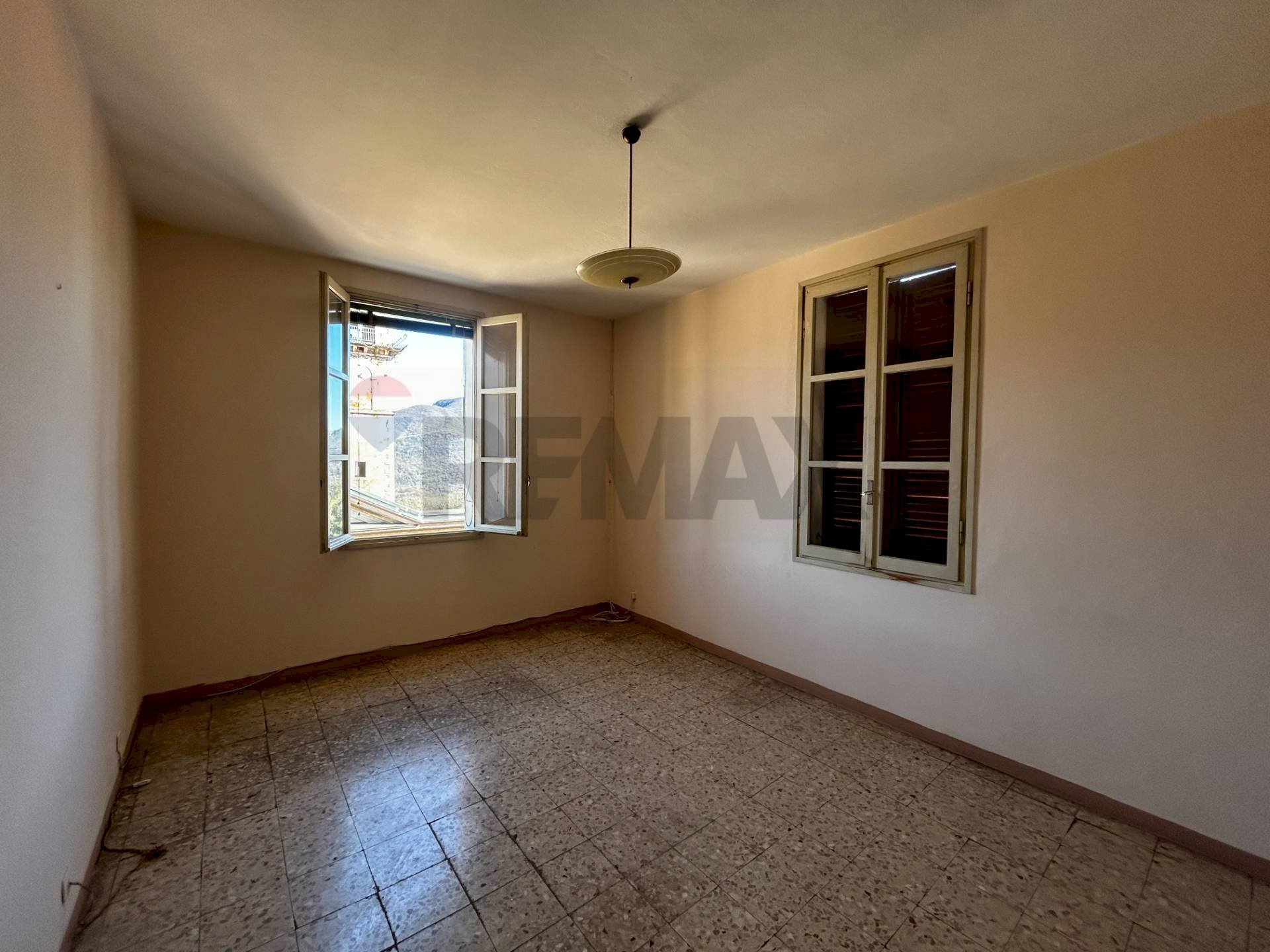 Stanza vuota - Casa semi indipendente VIA ROMA
 
60, Cuasso al Monte - foto 3