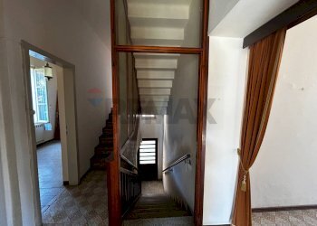 Hall / corridoio - Casa semi indipendente VIA ROMA
 
60, Cuasso al Monte - foto 15