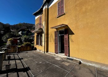 Terrazza - Casa semi indipendente VIA ROMA
 
60, Cuasso al Monte - foto 40