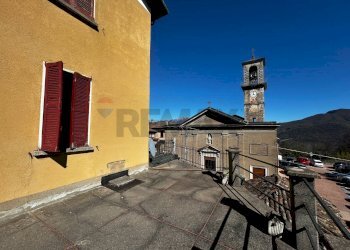 Terrazza - Casa semi indipendente VIA ROMA
 
60, Cuasso al Monte - foto 41