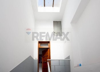 Scale - Appartamento Via Asilo Sant'agata
 
39, Catania - foto 7