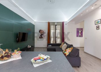 Sala da pranzo - Appartamento Via Asilo Sant'agata
 
39, Catania - foto 13