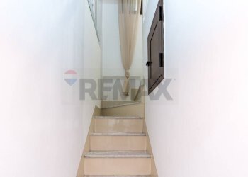 Scale - Appartamento Via Asilo Sant'agata
 
39, Catania - foto 35