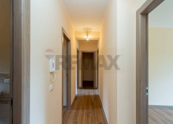 Hall / corridoio - Casa indipendente Via Cifali
 
104/A-B, Catania - foto 14